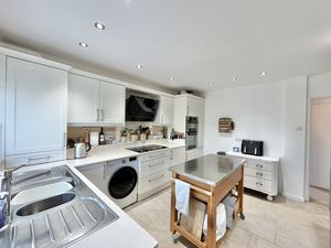 Photo 8- click for photo gallery